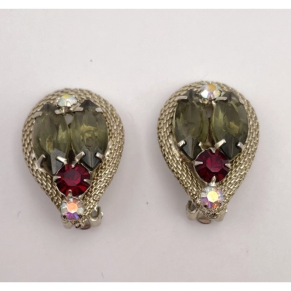 Vintage Earrings Rope Chain and Rhinestones Center Clip ons